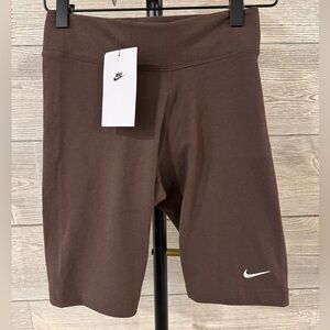 NWT 🎉 Nike Sportsware 10” Cacao Essential Biker Shorts- Mid Rise